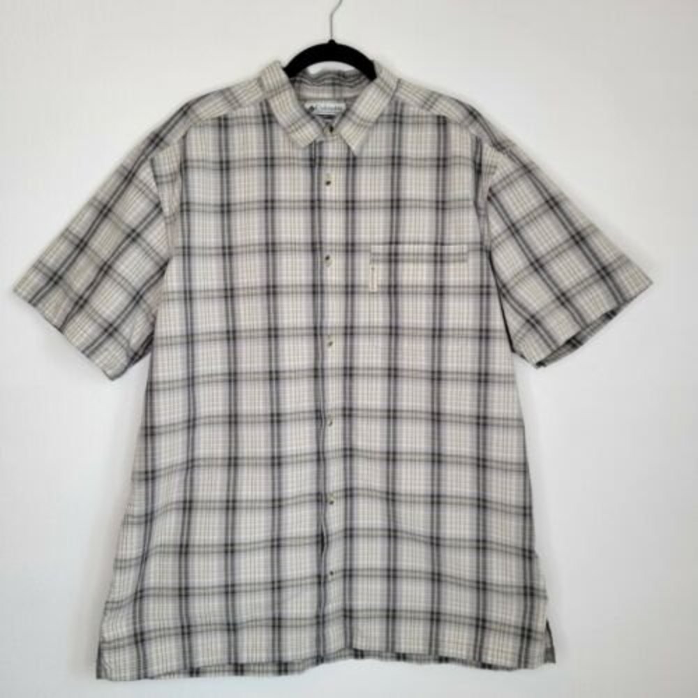Columbia Mens Size XL Grey Plaid Button Down Short Sleeve Shirt